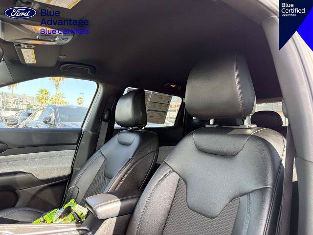 Used 2024 Jeep Compass Latitude AWD/4WD image 17