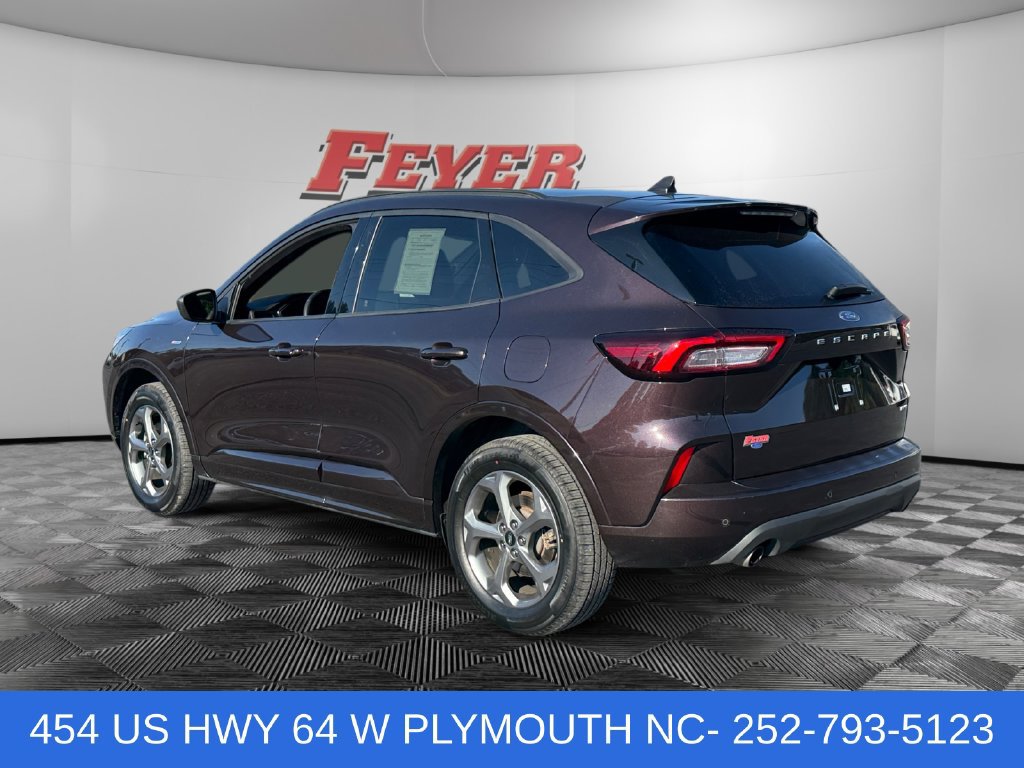 Certified 2023 Ford Escape ST-Line AWD/4WD image 3