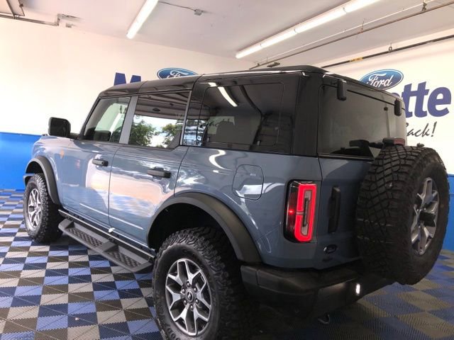 Certified 2025 Ford Bronco Badlands image 3