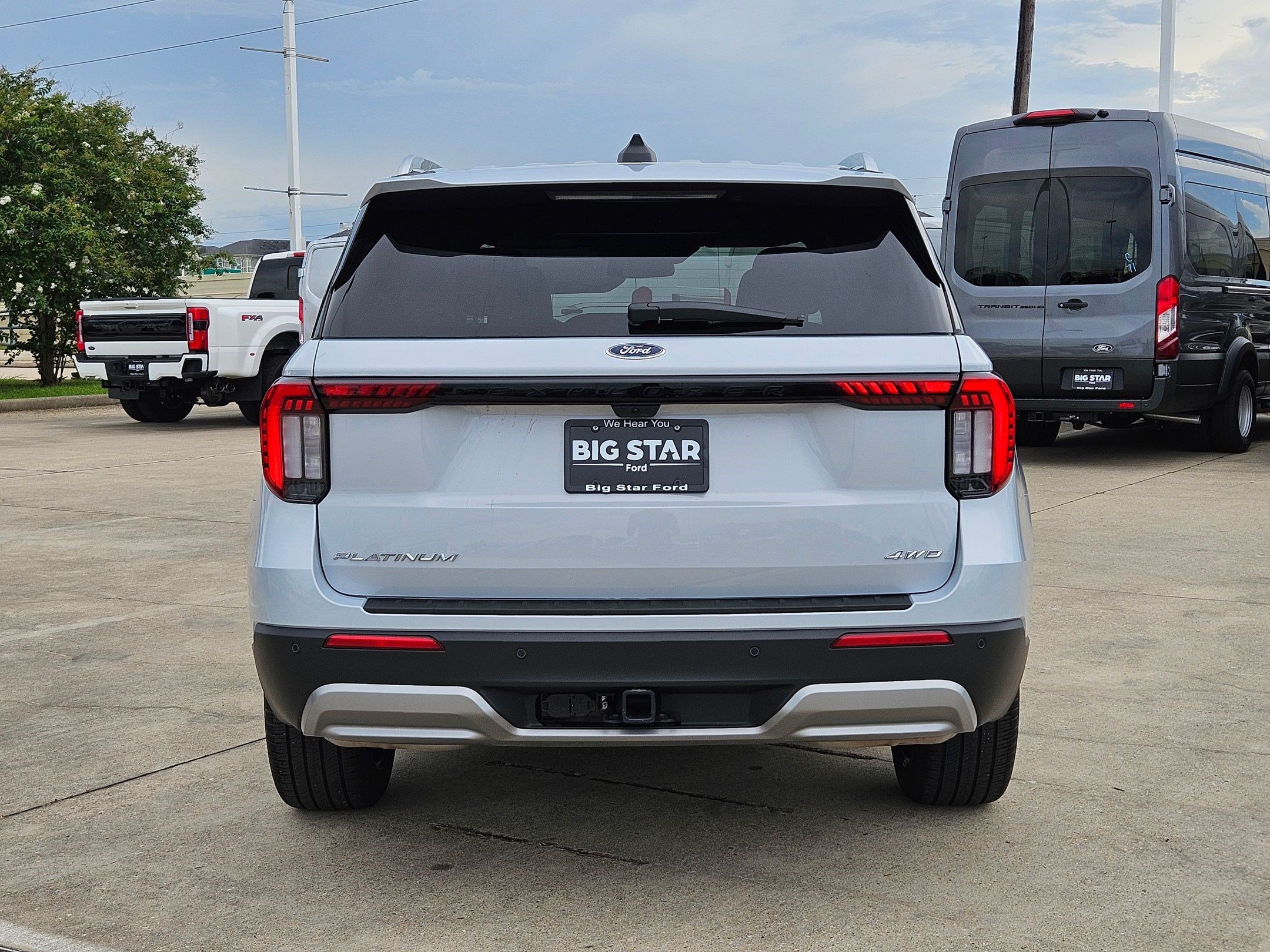 Certified 2026 Ford Explorer Platinum w/ LUX Leather Package AWD/4WD image 6