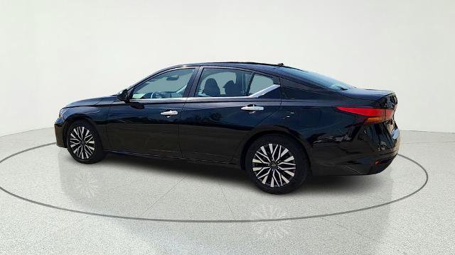 Used 2024 Nissan Altima 2.5 SV FWD image 6