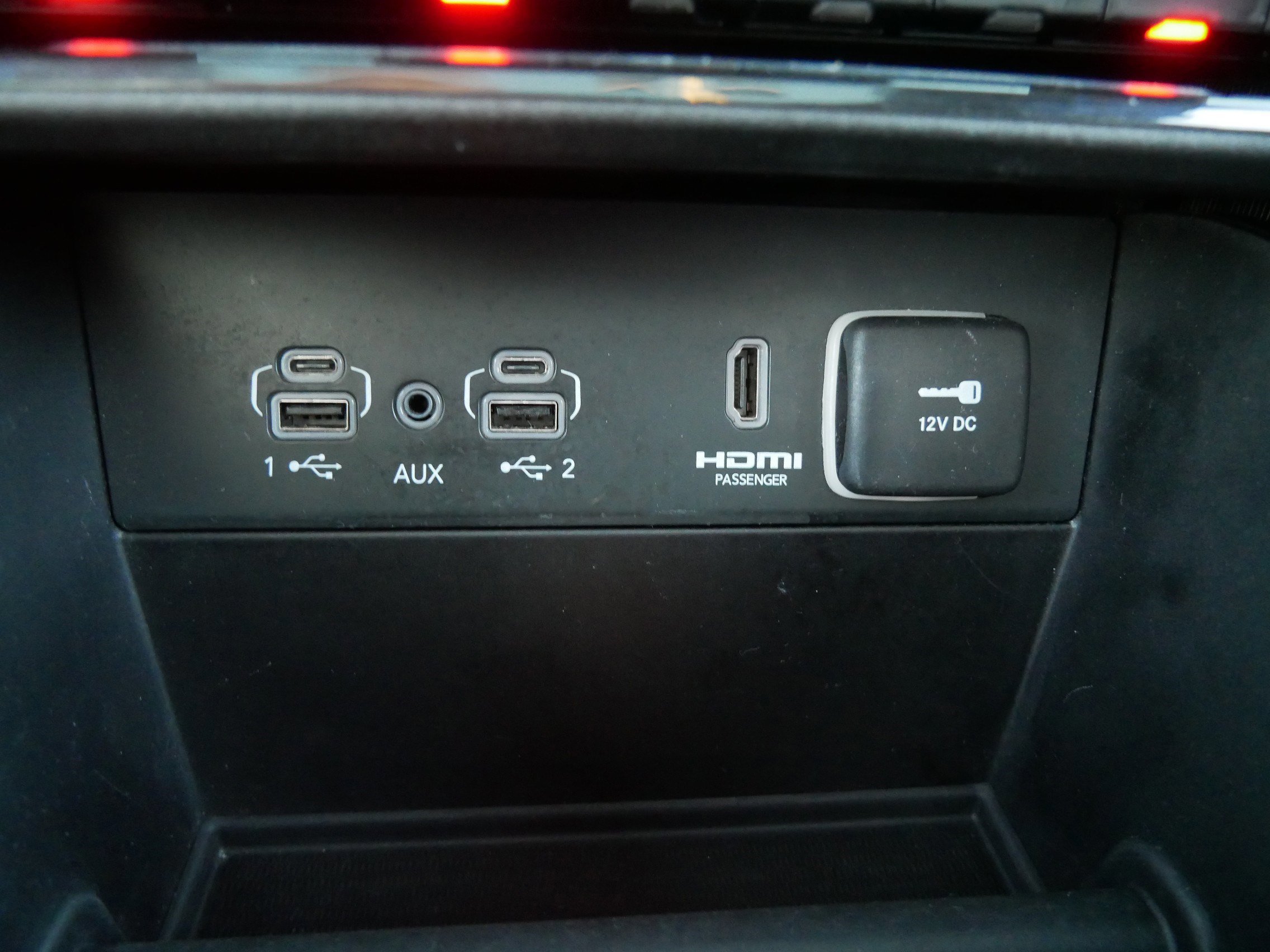 Used 2024 Jeep Grand Cherokee Limited 4xe image 30