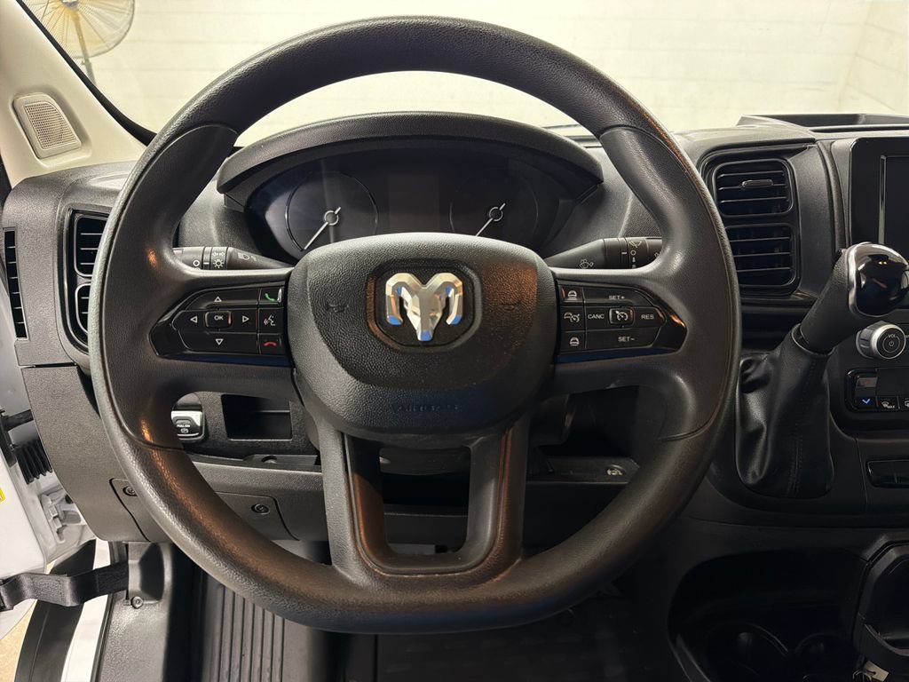 Used 2025 RAM ProMaster 2500 w/ Convenience Group FWD image 18