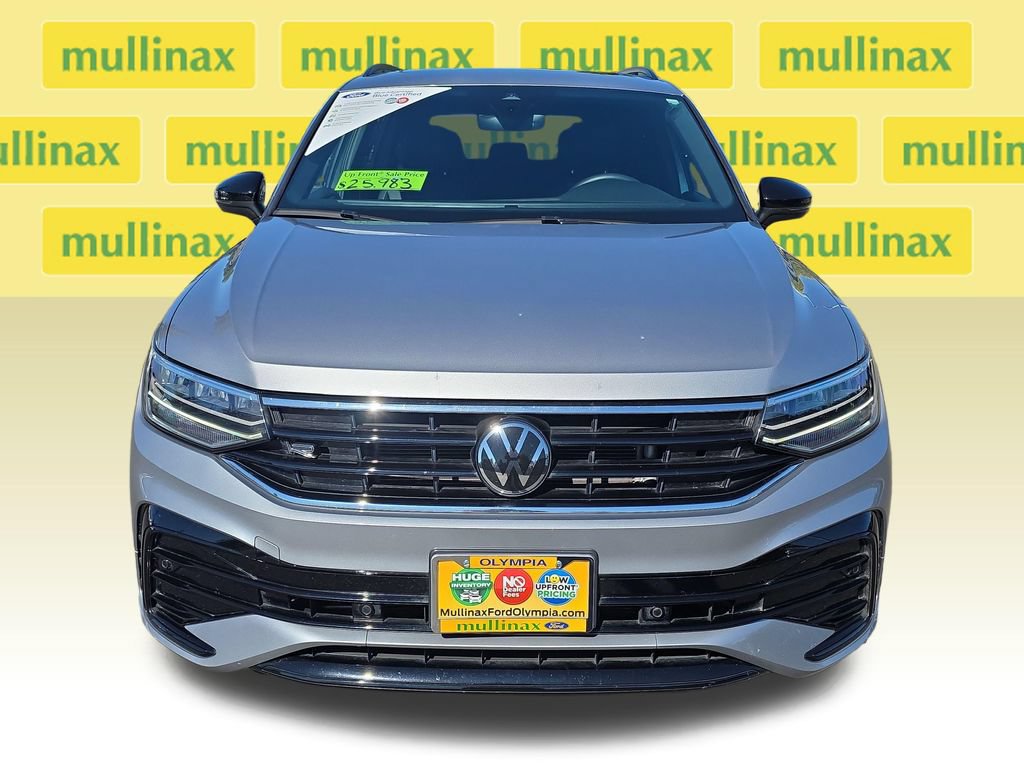 Used 2024 Volkswagen Tiguan SE R-Line AWD/4WD image 15