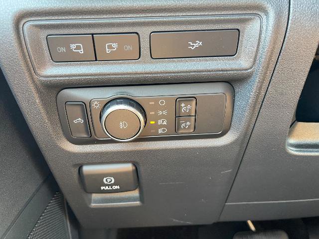 Certified 2022 Ford F150 XLT w/ Equipment Group 302A High image 18