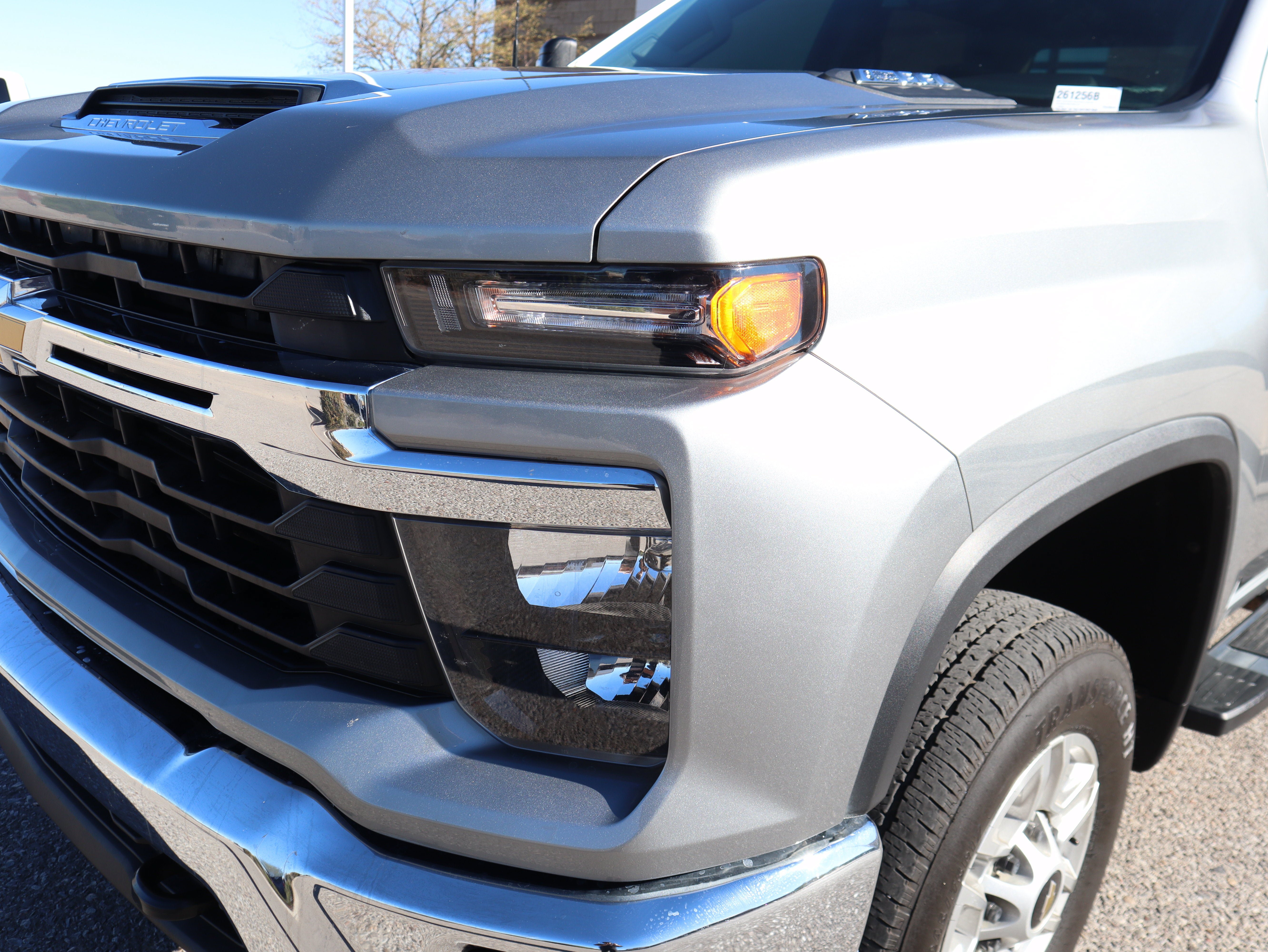 Used 2025 Chevrolet Silverado 2500 LT w/ Convenience Package AWD/4WD image 14