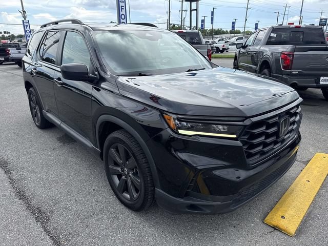 Used 2023 Honda Pilot Sport image 3
