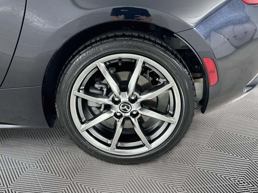 Used 2022 MAZDA MX-5 Miata Grand Touring w/ Weather Package RWD image 32