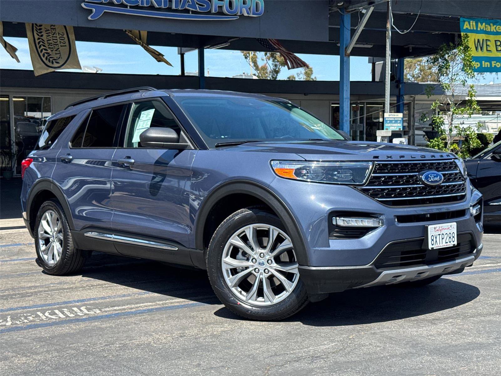 Certified 2021 Ford Explorer XLT w/ Equipment Group 202A RWD image 2