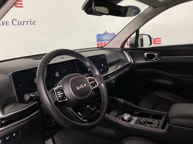 Used 2025 Kia Sorento EX image 13