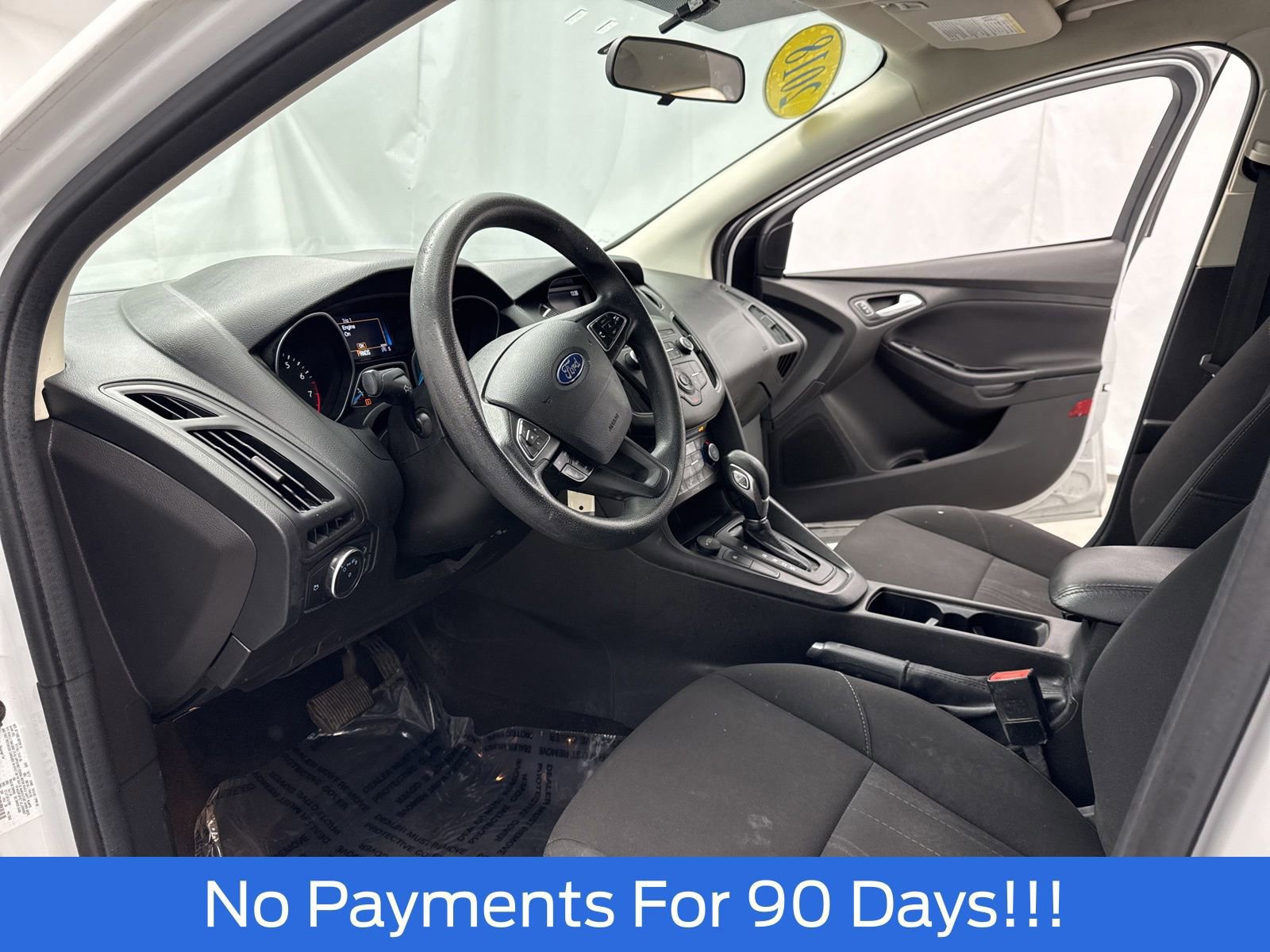 Certified 2018 Ford Focus SE FWD image 11