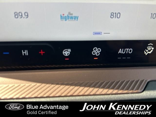 Certified 2025 Ford Bronco Sport Outer Banks w/ Outer Banks Tech Package+ AWD/4WD image 28