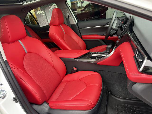 Used 2024 Toyota Camry XSE w/ Navigation Package image 12