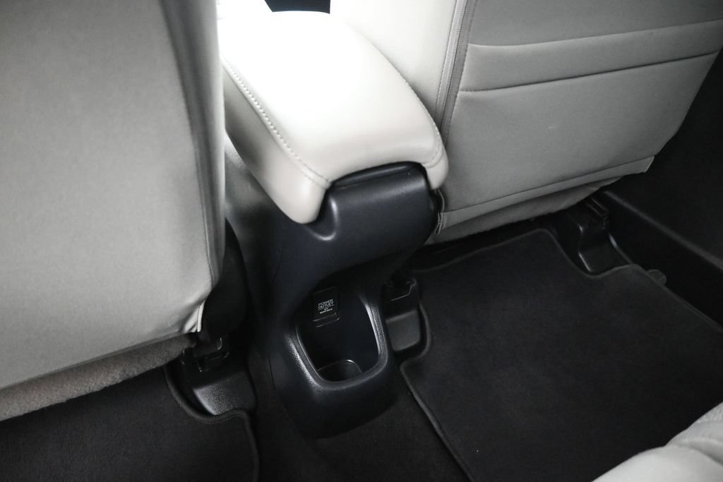 Used 2022 Honda HR-V LX image 17