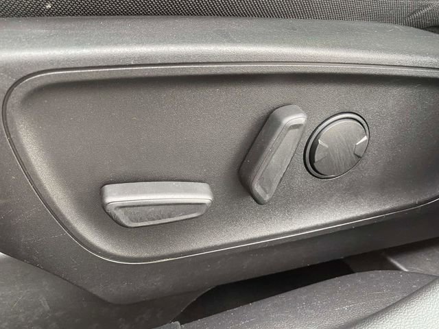 Certified 2022 Ford Escape SE w/ SE Sport Appearance Package FWD image 19