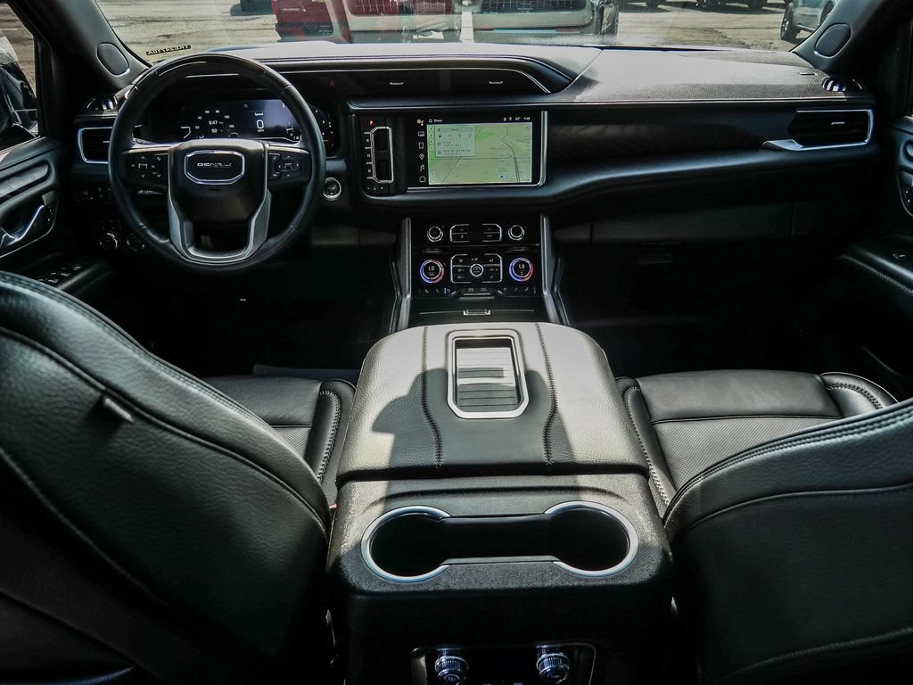 Used 2024 GMC Yukon Denali w/ Advanced Technology Package AWD/4WD image 53