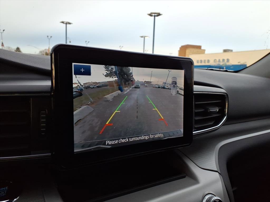 Certified 2022 Ford Explorer XLT w/ Equipment Group 202A image 23