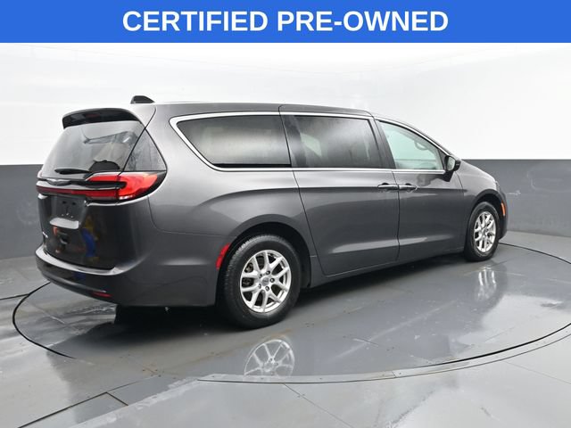 Used 2023 Chrysler Pacifica Touring-L FWD image 24