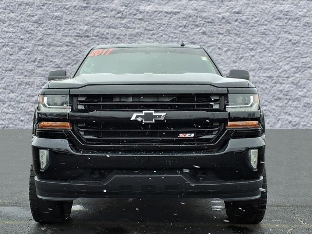Used 2017 Chevrolet Silverado 1500 LT w/ Midnight Edition image 8