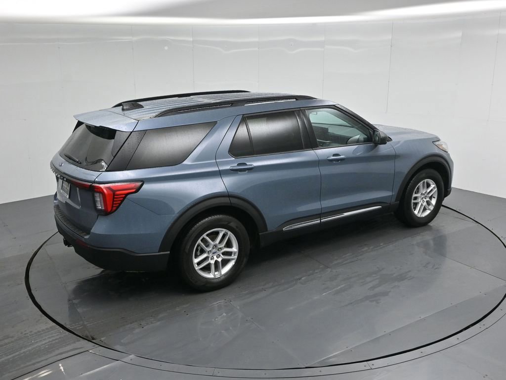 Certified 2025 Ford Explorer Active image 12