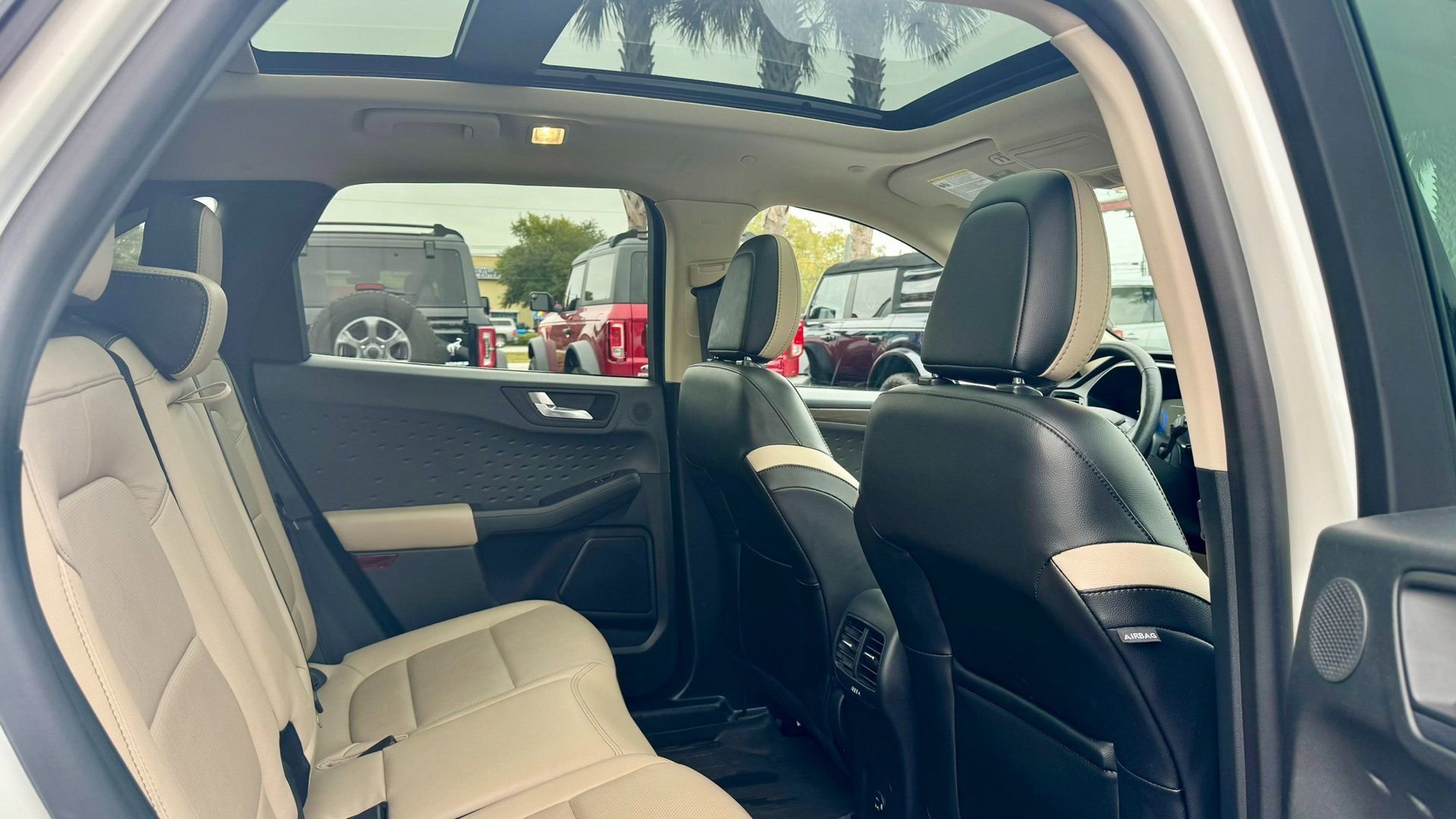 Certified 2020 Ford Escape Titanium image 10