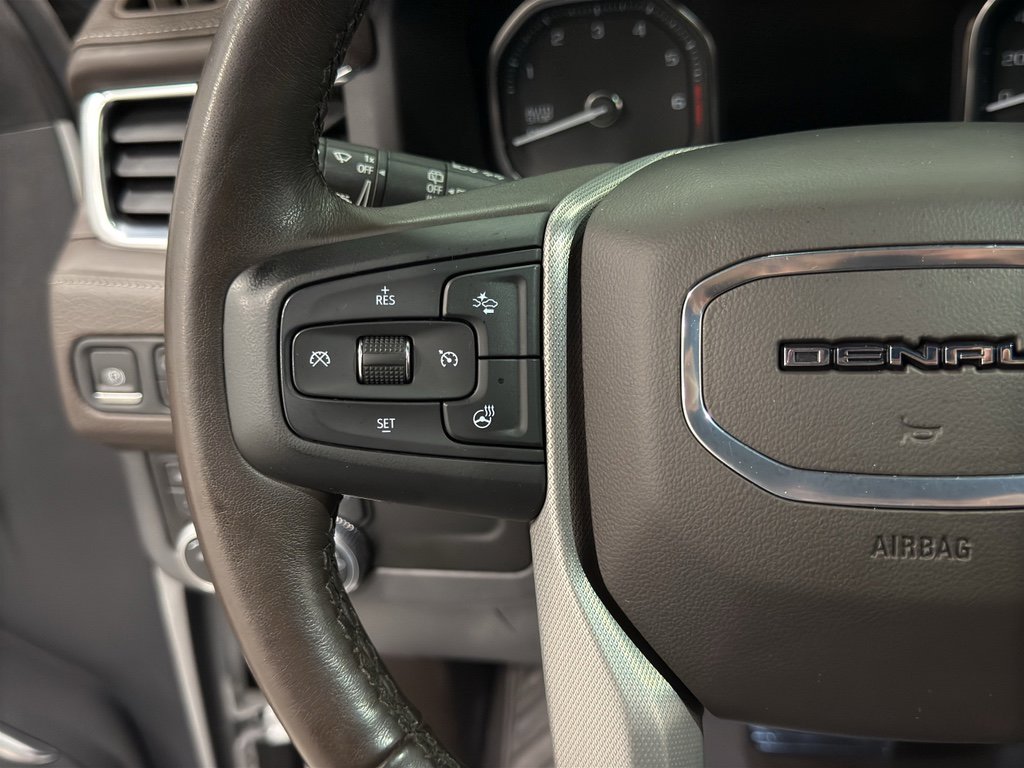 Used 2021 GMC Yukon Denali w/ Denali Premium Package image 15