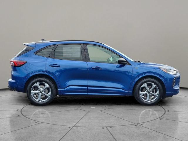 Certified 2023 Ford Escape ST-Line w/ Tech Pack #1 FWD image 13