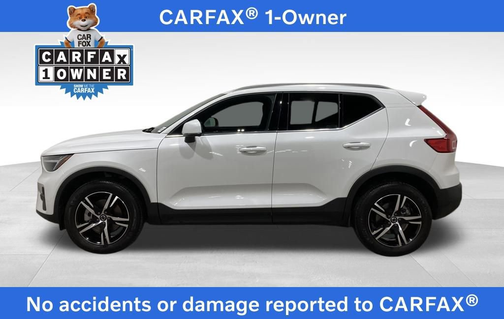 Used 2025 Volvo XC40 B5 Core image 6