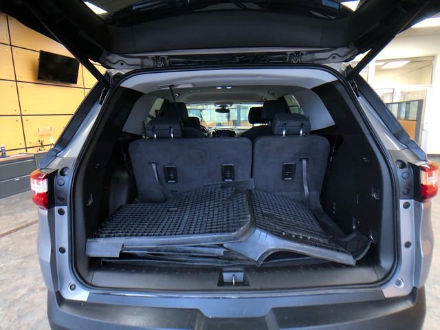 Used 2019 Chevrolet Traverse LT w/ LPO, Floor Liner Package AWD/4WD image 22