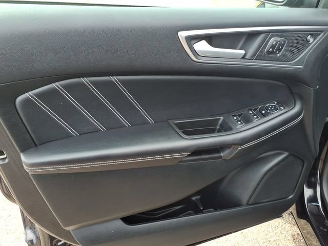 Certified 2024 Ford Edge ST w/ Equipment Group 401A AWD/4WD image 11
