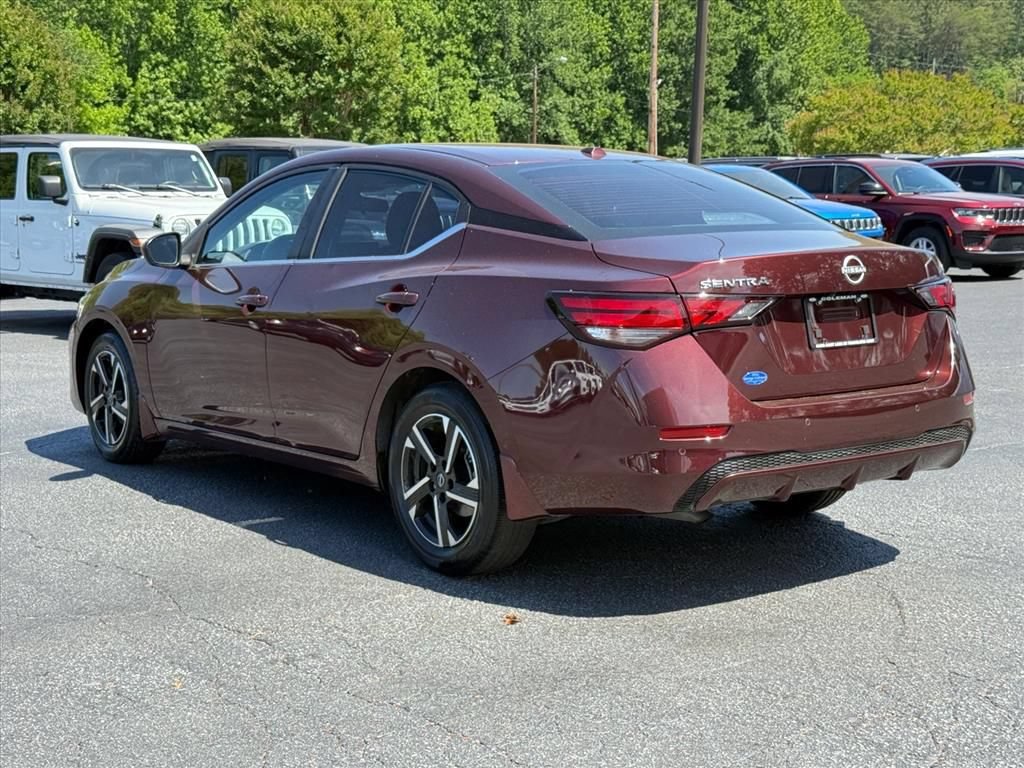 Used 2025 Nissan Sentra SV FWD image 5