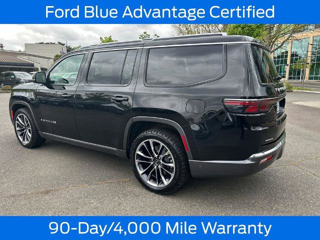 Used 2022 Jeep Wagoneer Series III w/ Premium Group I AWD/4WD image 5