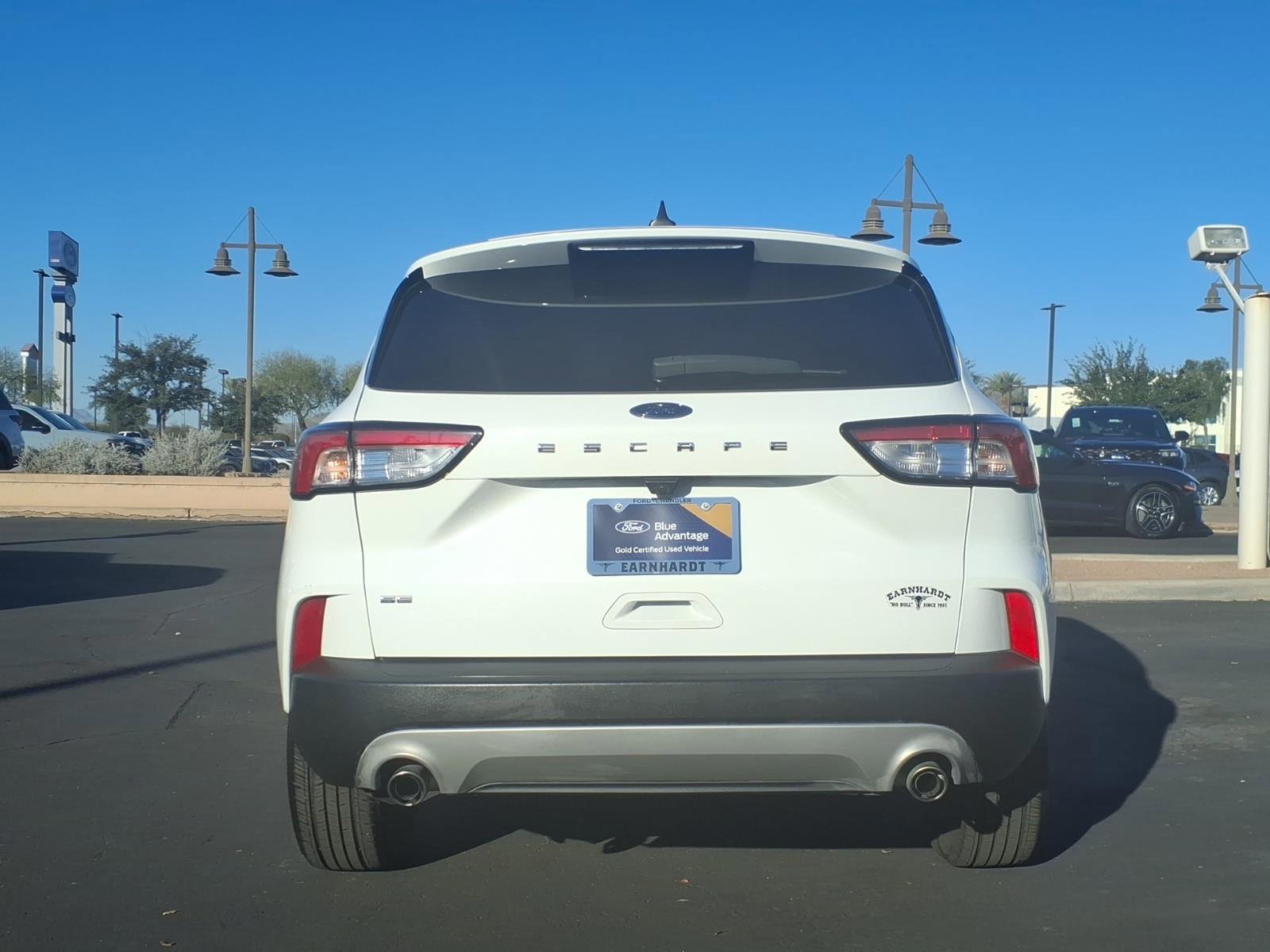 Certified 2022 Ford Escape SE image 3