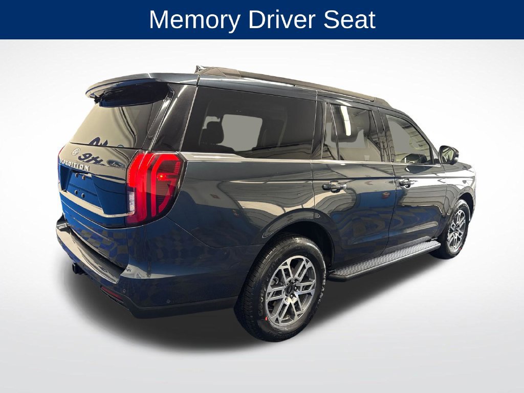 Certified 2025 Ford Expedition Active AWD/4WD image 5
