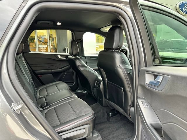 Certified 2024 Ford Escape ST-Line w/ Tech Pack #1 AWD/4WD image 43