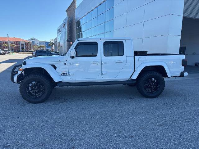 Used 2022 Jeep Gladiator Overland image 2