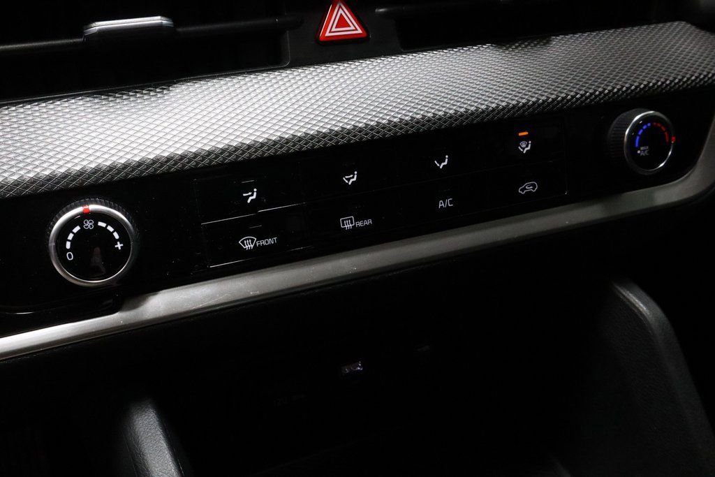 Used 2023 Kia Sportage LX image 32