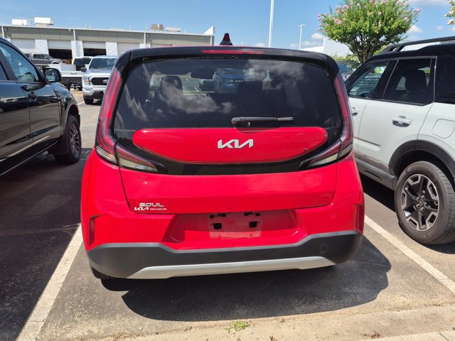 Used 2023 Kia Soul LX FWD image 5