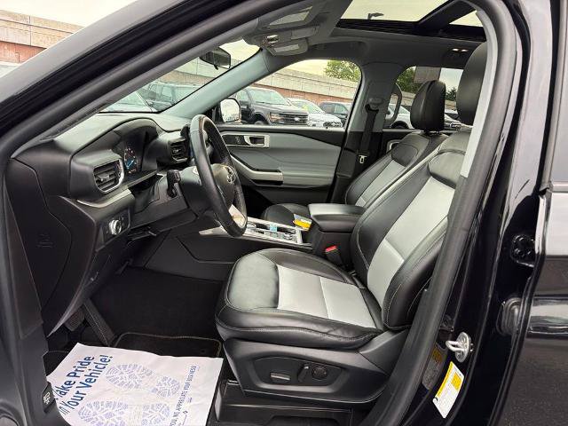 Certified 2022 Ford Explorer XLT w/ Equipment Group 202A AWD/4WD image 13