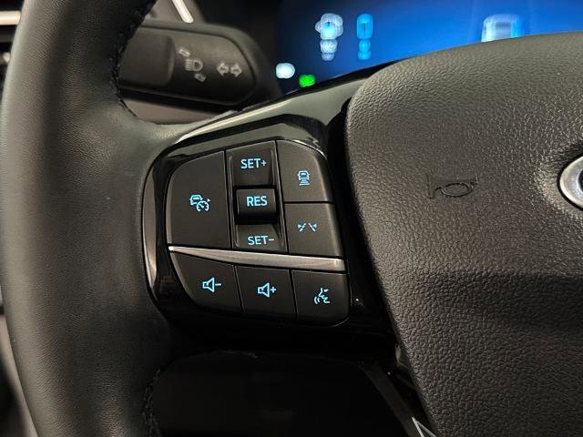 Certified 2025 Ford Escape SE w/ PHEV Premium Package image 19