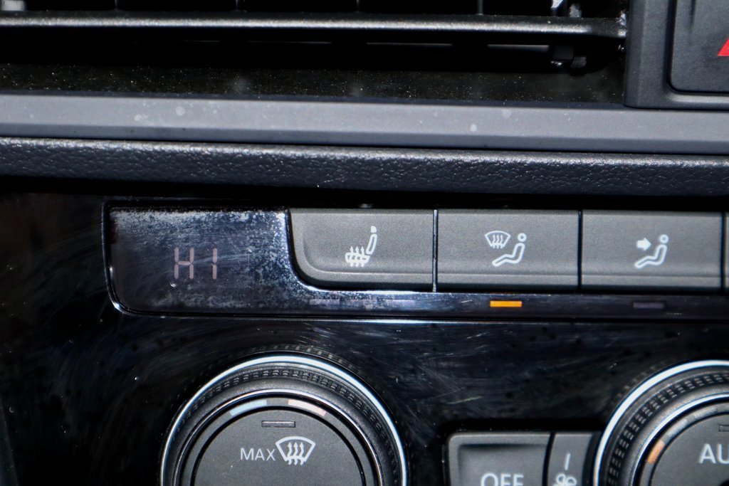 Used 2024 Volkswagen Jetta SE image 11