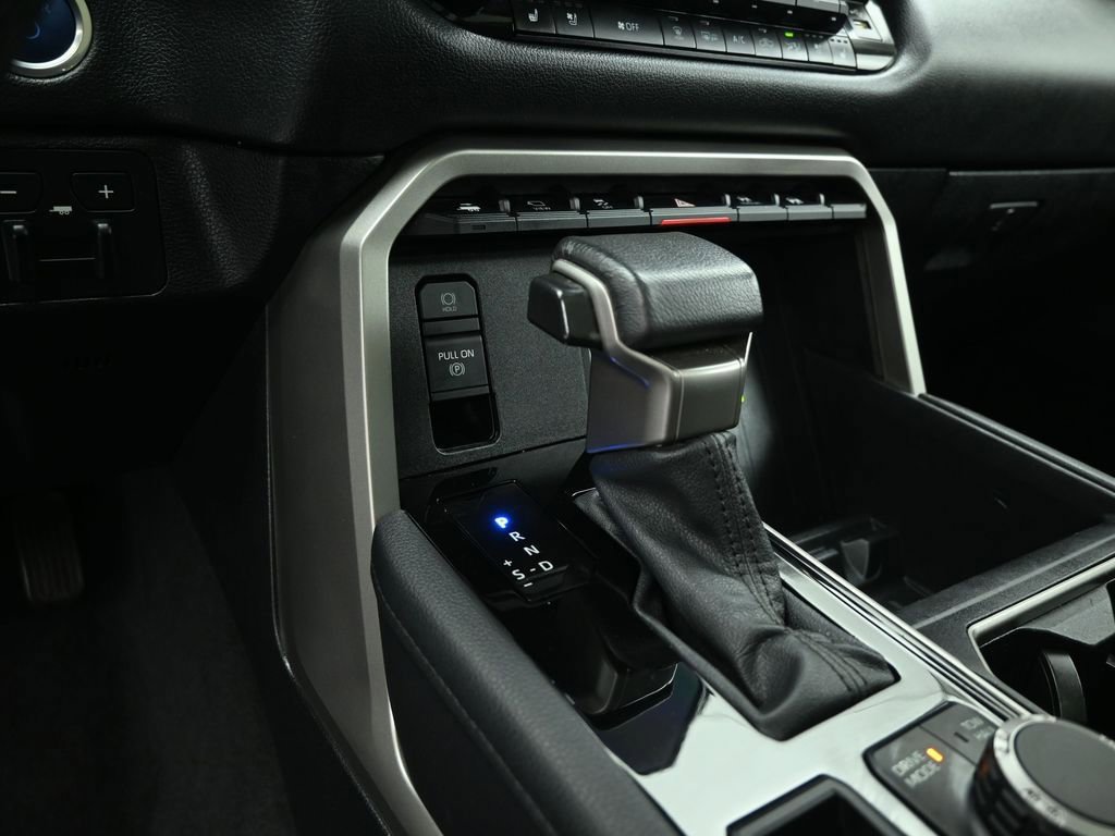 Used 2022 Toyota Tundra Limited image 41