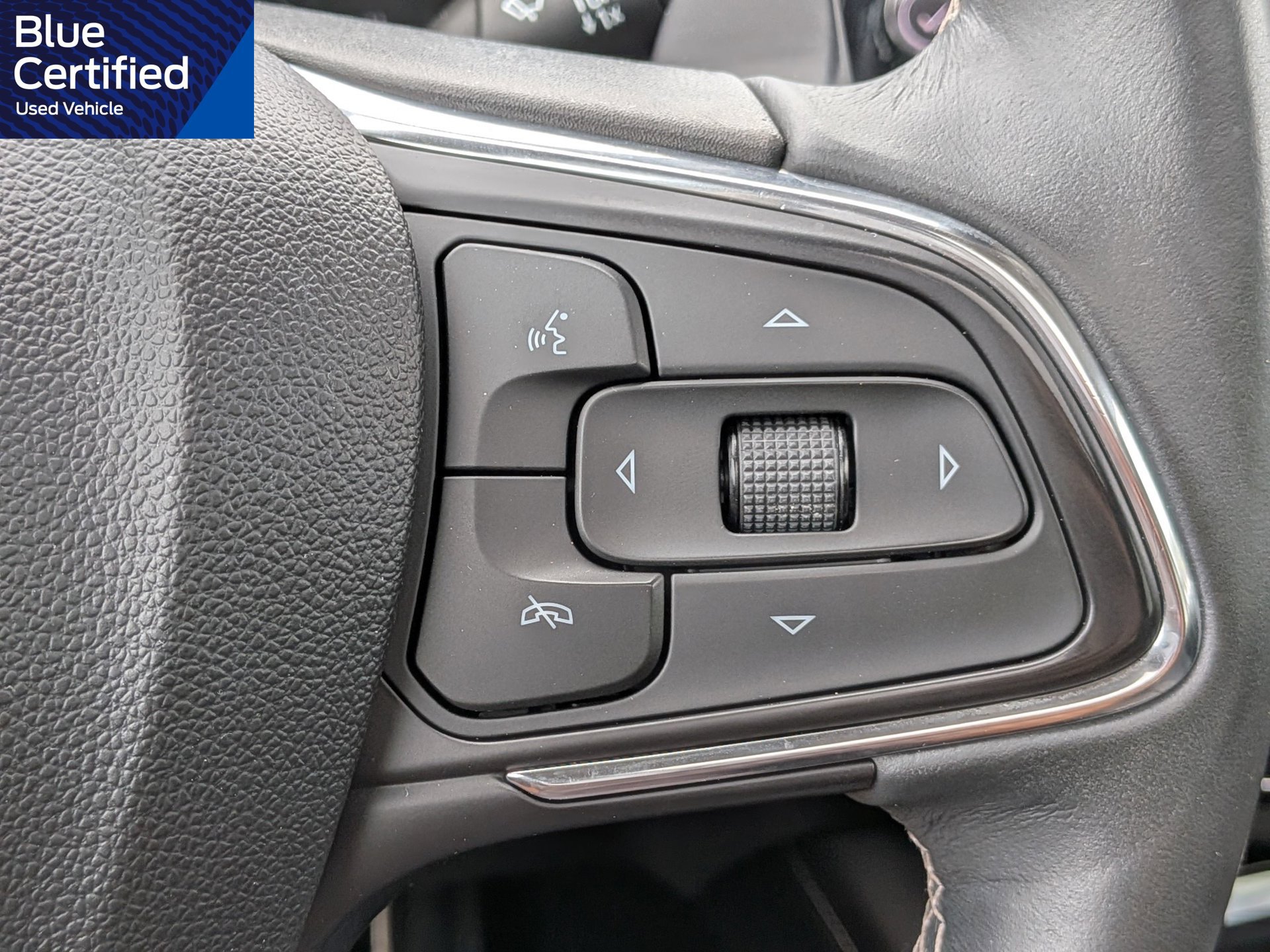Used 2023 Buick Envision Essence w/ Sport Touring Package FWD image 31