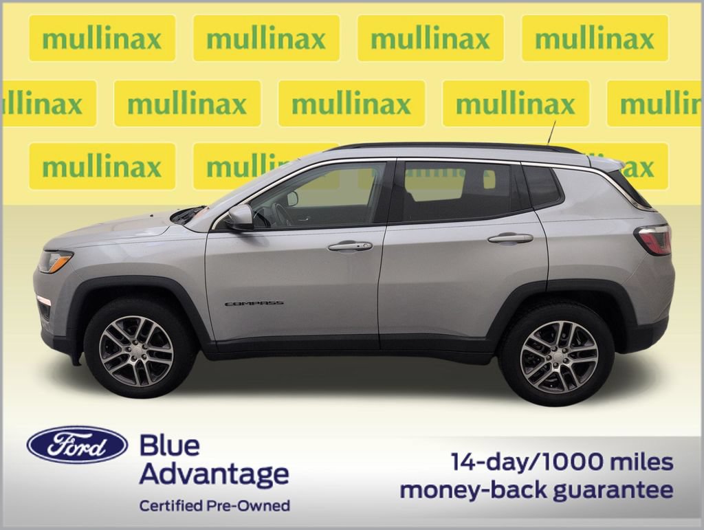 Used 2018 Jeep Compass Latitude w/ Popular Equipment Group FWD image 10