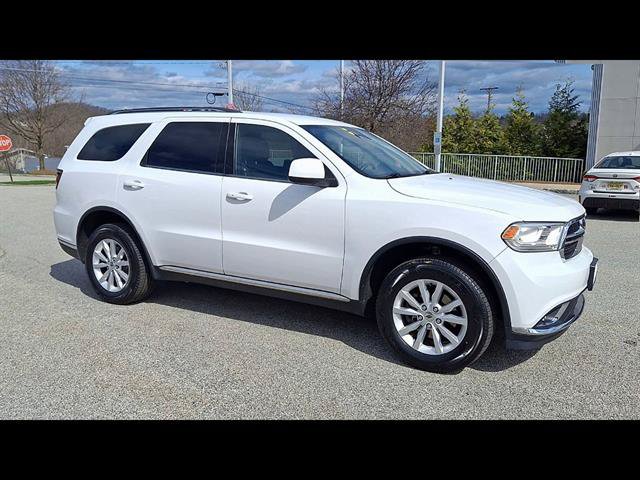 Used 2020 Dodge Durango SXT AWD/4WD image 2