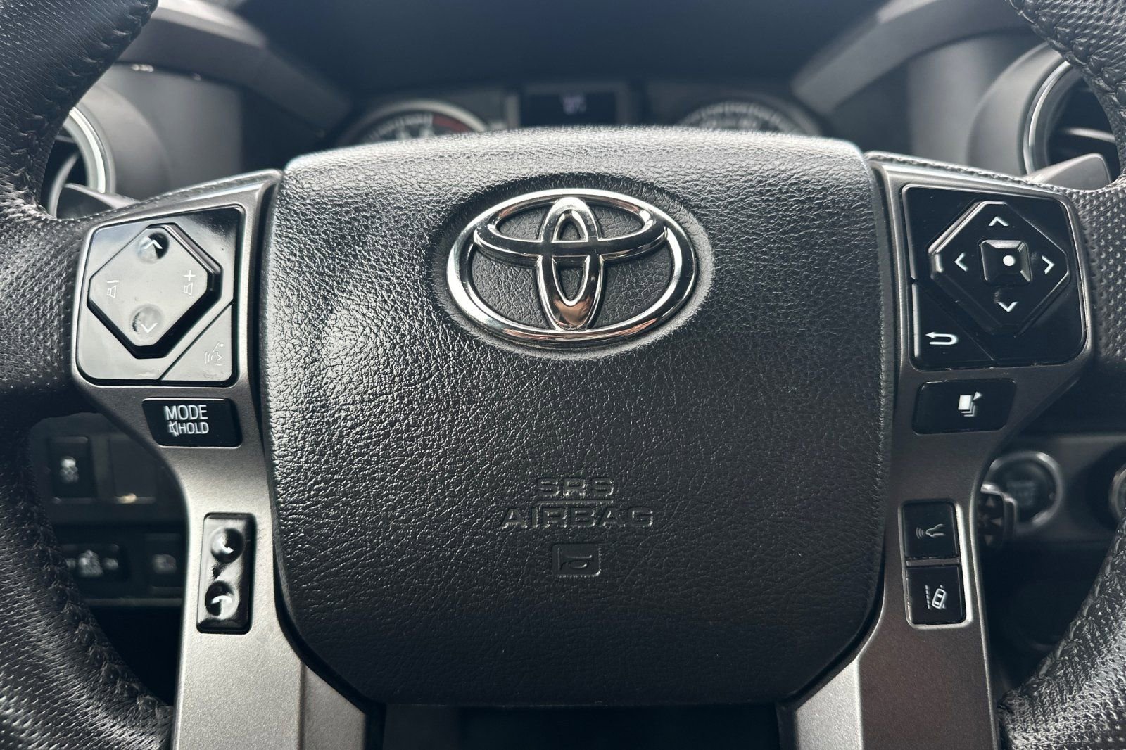 Used 2023 Toyota Tacoma TRD Off-Road AWD/4WD image 21