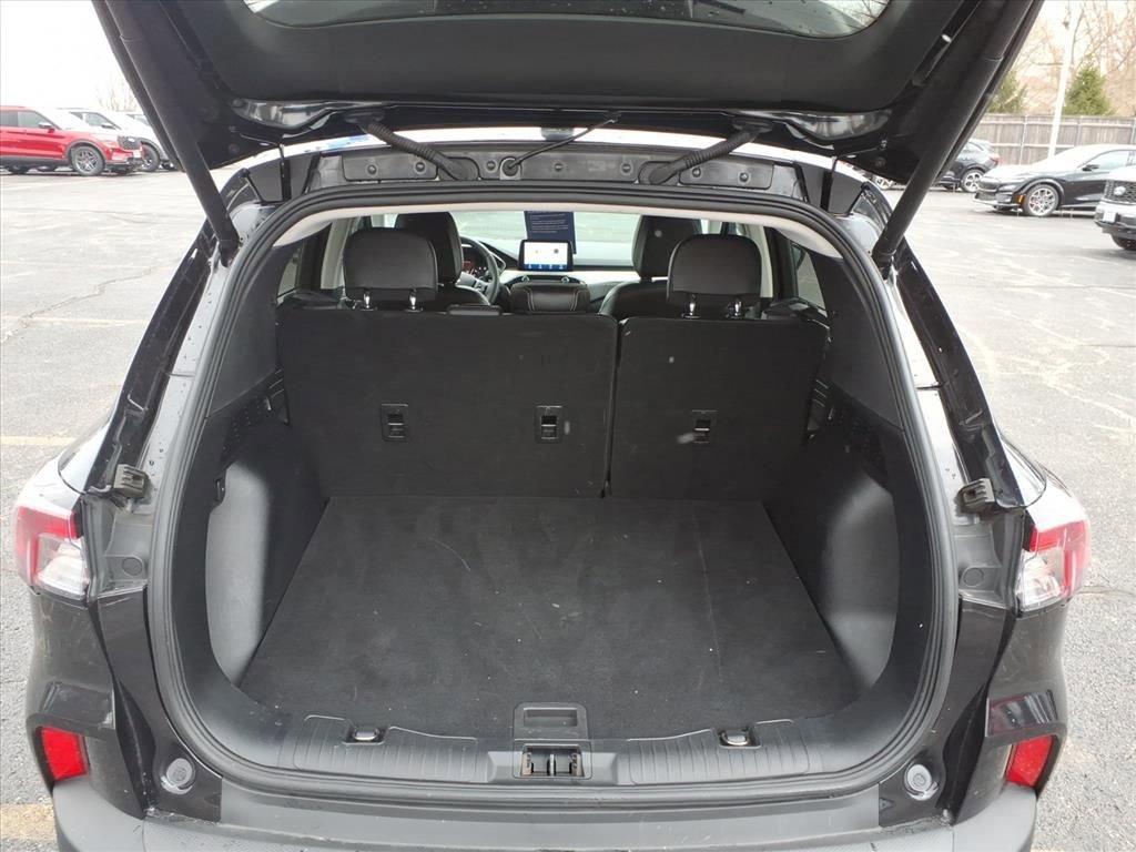 Certified 2022 Ford Escape SEL image 31