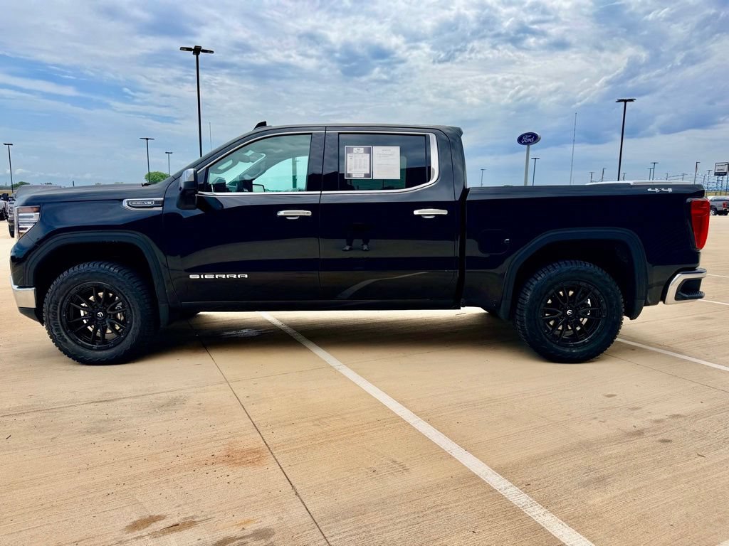 Used 2025 GMC Sierra 1500 SLT AWD/4WD image 5