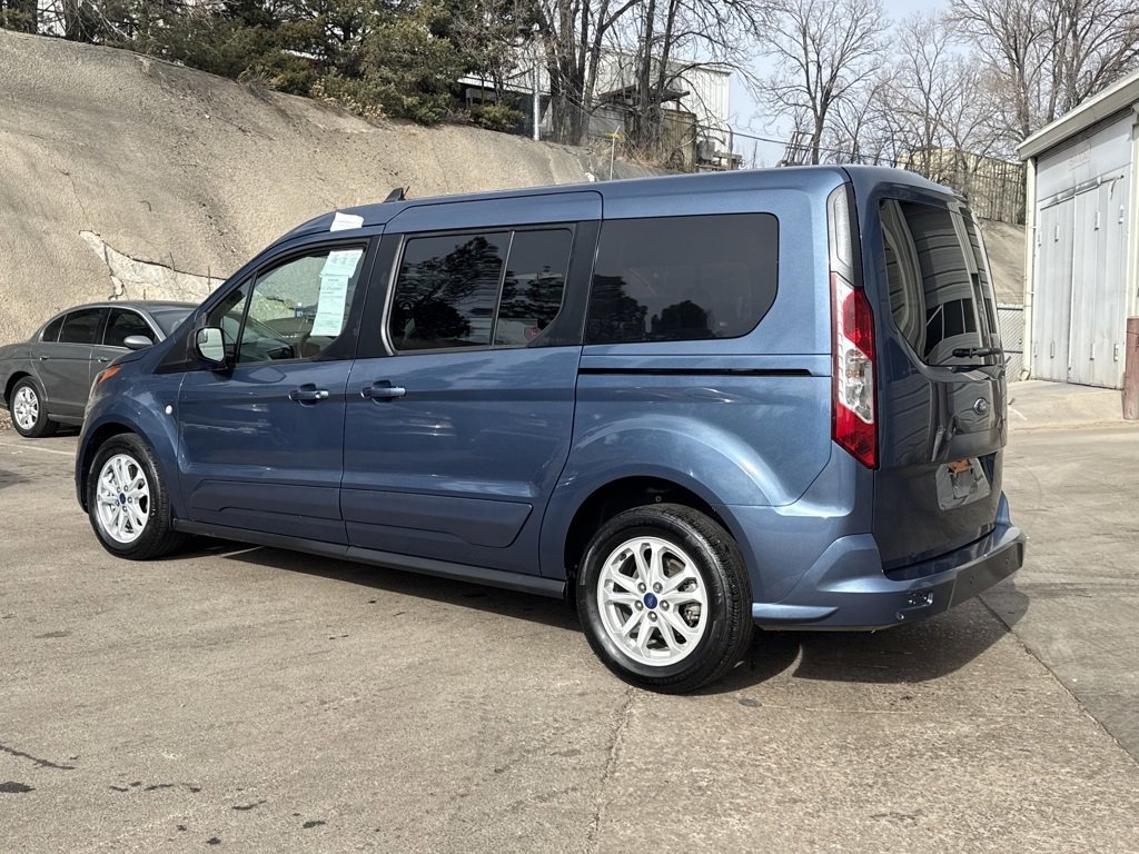 Certified 2022 Ford Transit Connect XLT image 3