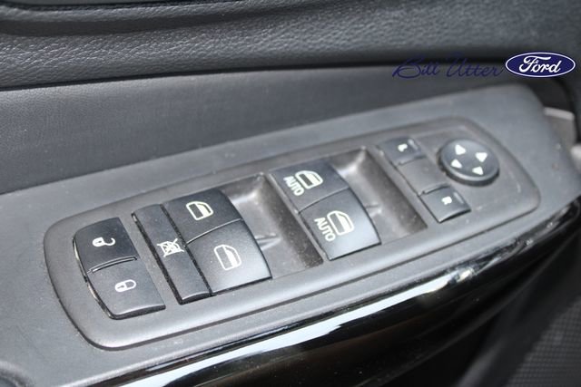Used 2021 Jeep Cherokee Latitude Plus FWD image 21